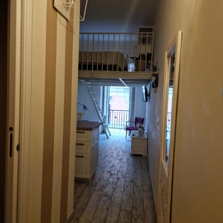 Cris Home HOWME - Appartamento con 1 Camera da Letto - 3