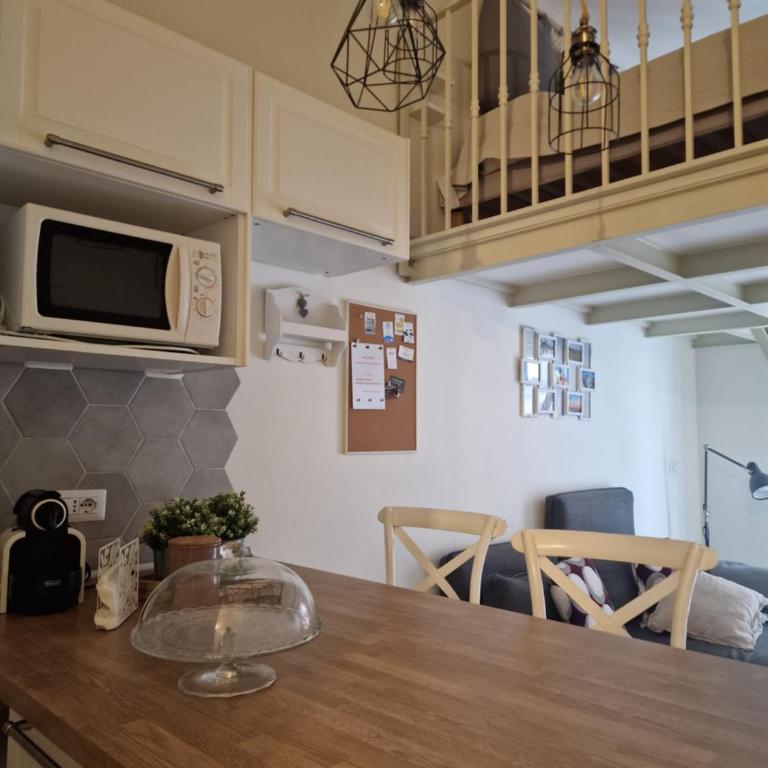 Cris Home HOWME - Appartamento con 1 Camera da Letto - 5