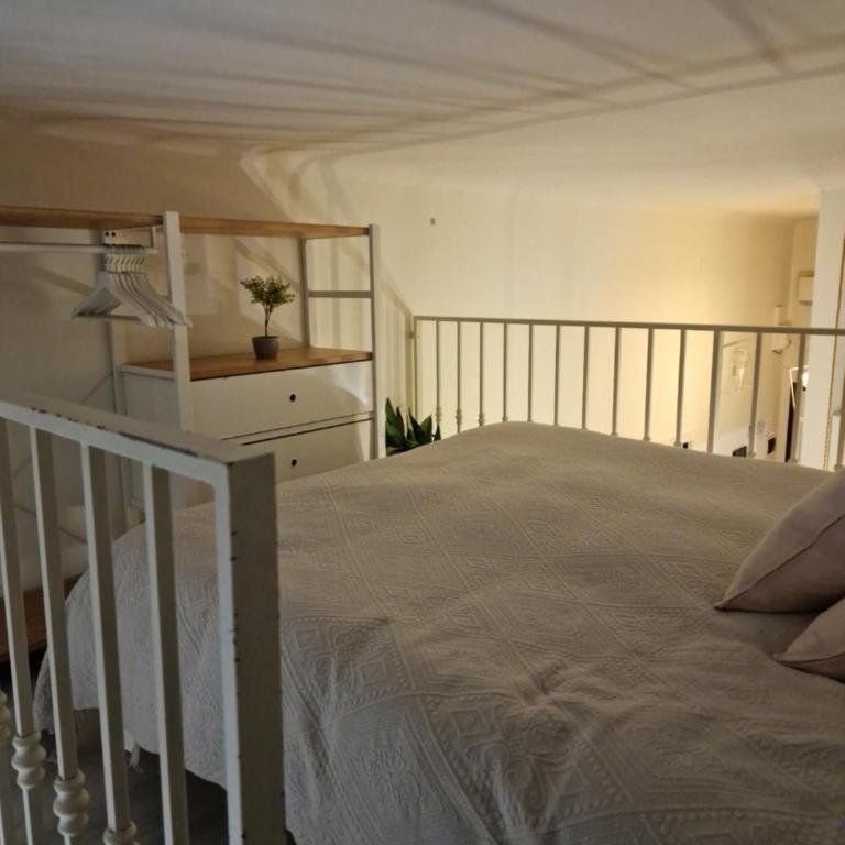 Cris Home HOWME - Appartamento con 1 Camera da Letto - 8