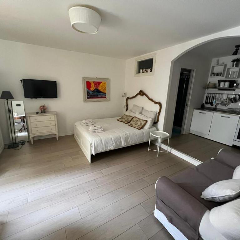 Cosy Home Napoli - One-Bedroom Apartment - 18