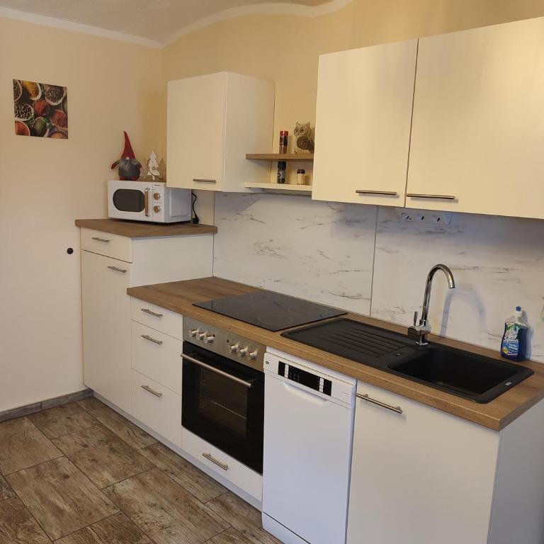 Berg & See Appartements - Apartment mit 1 Schlafzimmer und Terrasse - 8