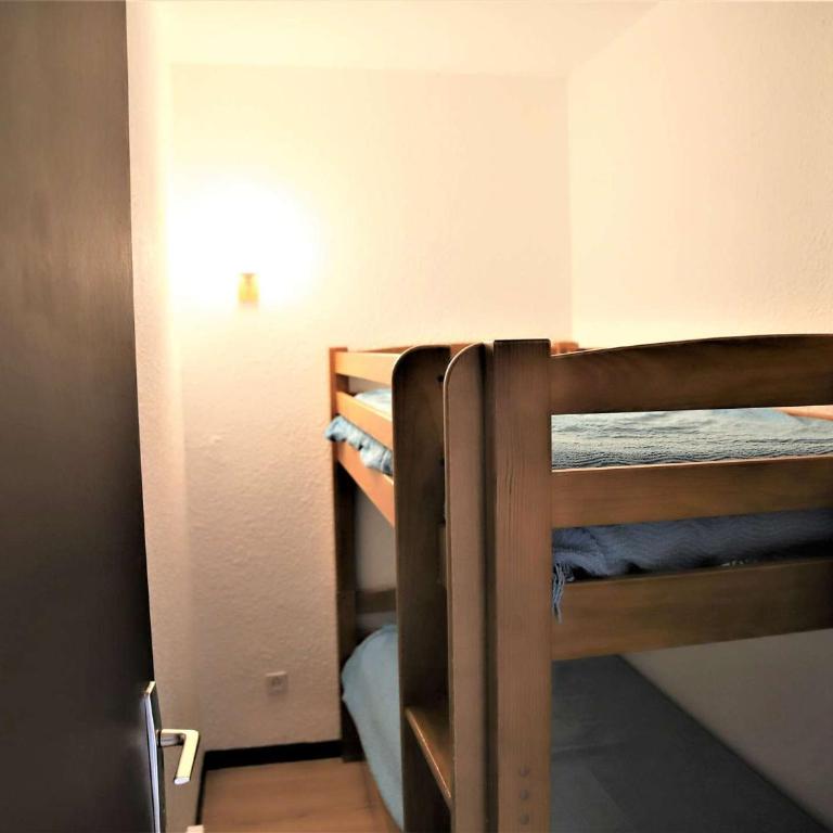 Studio cabine fermée, 4 couchages, balcon ensoleillé, au pied des pistes - Auris en Oisans - FR-1-297-306 - Appartamento - 14