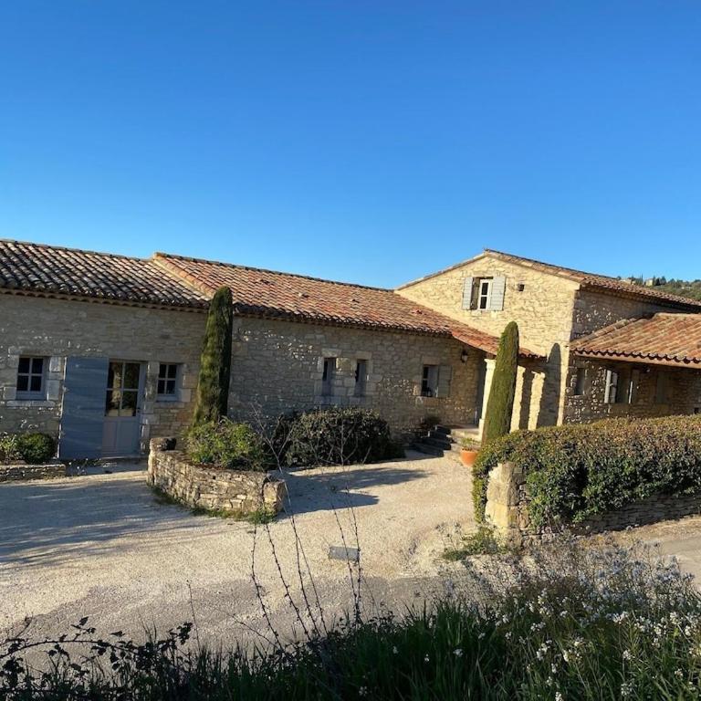 In Gordes, facing the entire Luberon Park a beautiful 5 bedrooms house - Casa con 5 Camere da Letto - 7