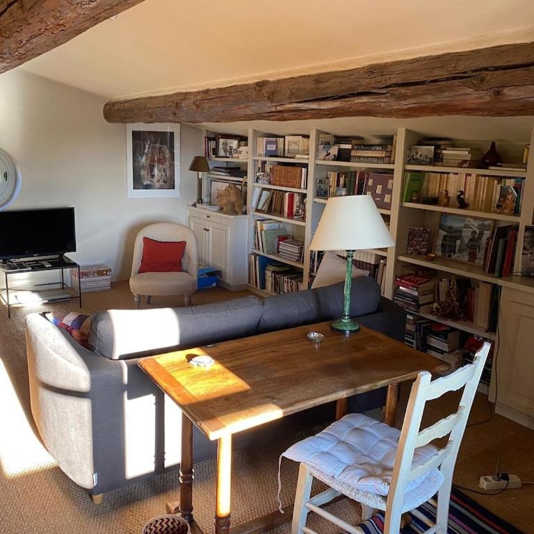 In Gordes, facing the entire Luberon Park a beautiful 5 bedrooms house - Casa con 5 Camere da Letto - 26
