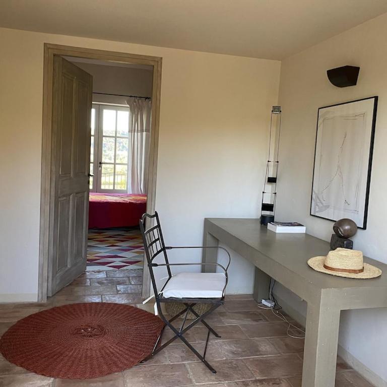In Gordes, facing the entire Luberon Park a beautiful 5 bedrooms house - Casa con 5 Camere da Letto - 27