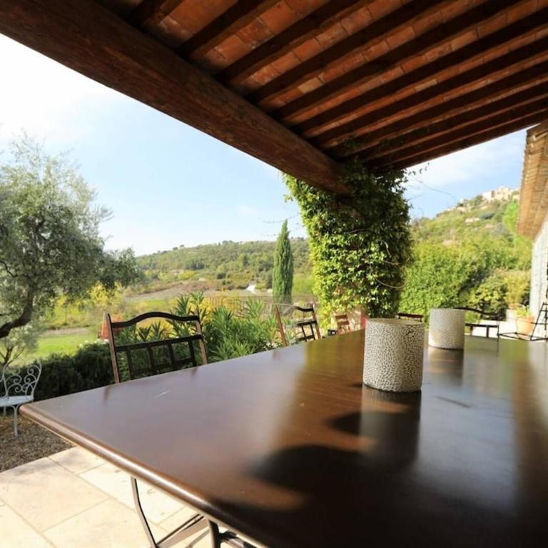 In Gordes, facing the entire Luberon Park a beautiful 5 bedrooms house - Casa con 5 Camere da Letto - 30