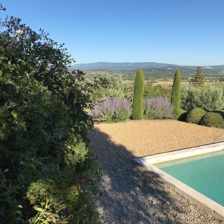 In Gordes, facing the entire Luberon Park a beautiful 5 bedrooms house - Casa con 5 Camere da Letto - 32