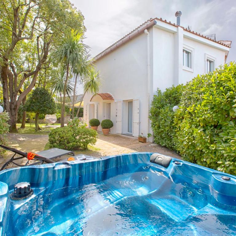 AMORE RENTALS - Resort Ravenna - Villa Dama - Villa Superior - 1