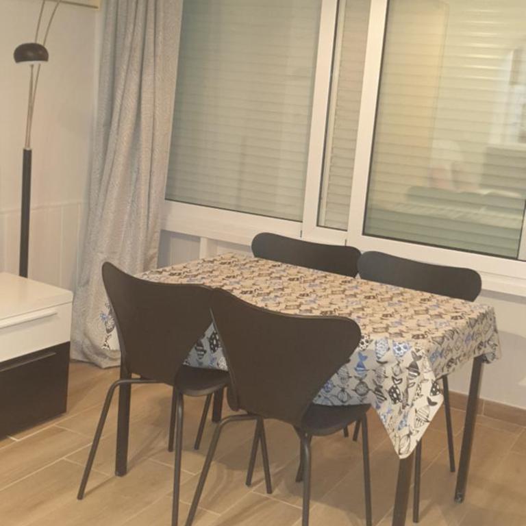 Estudio aire acondicionado 3 piscinas parking y wifi gratuitos - Apartamento de 1 dormitorio - 12