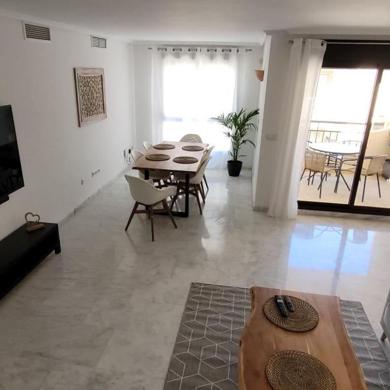 Luxury apartment in the heart of Moraira & 200mtrs from the sea - Three-Bedroom Apartment - 4