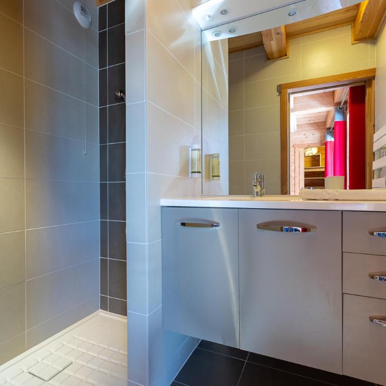 Chalet Mountainside avec sauna et jacuzzi à 200m des pistes - Chalet 3 Chambres - 15