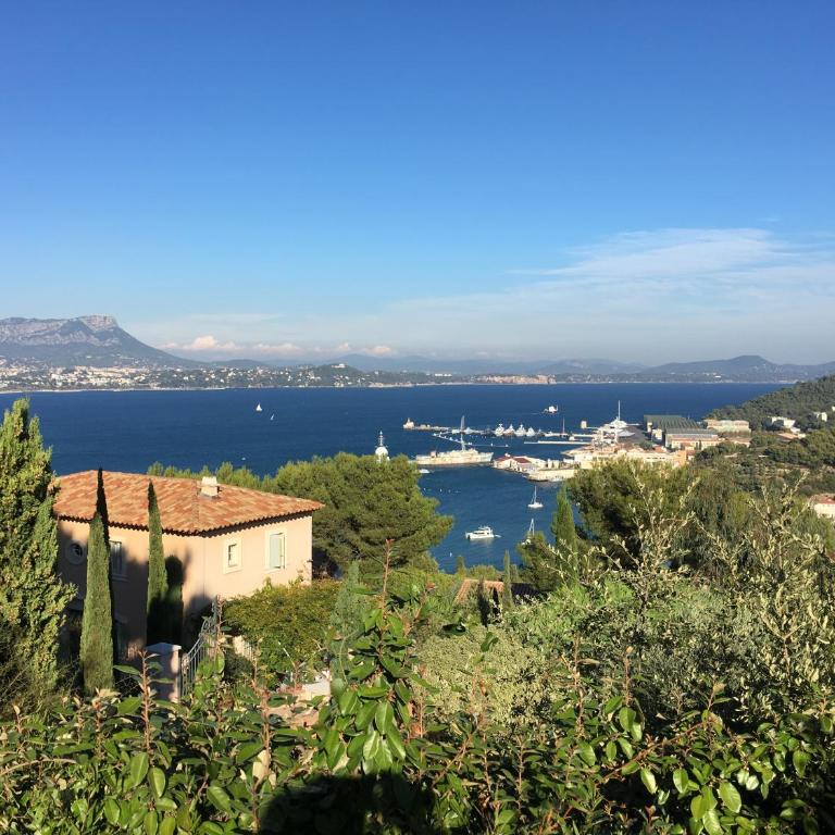 Appartement climatisé entre plage et port de Saint Mandrier - Apartment mit Gartenblick - 31