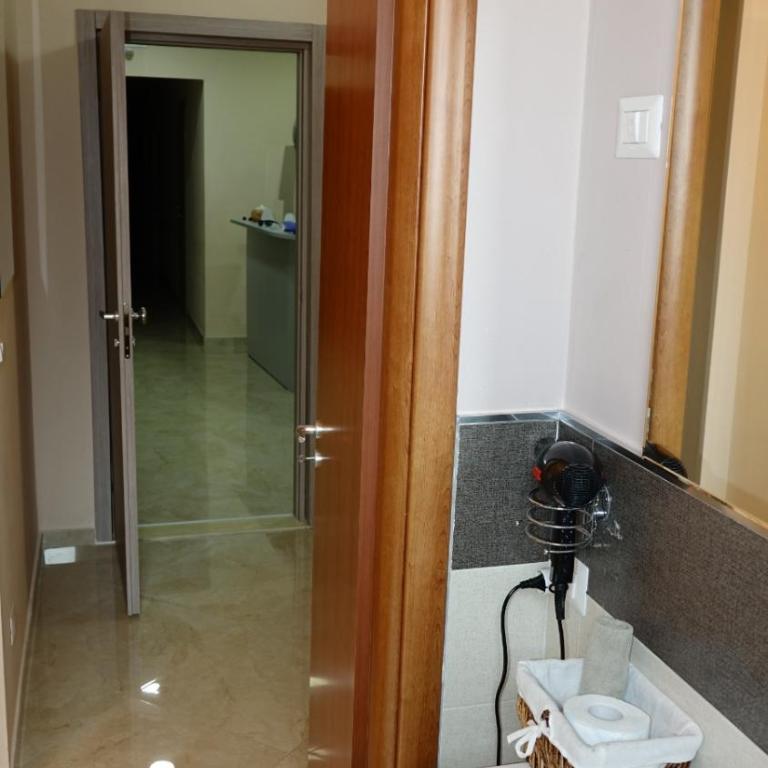 Cairoli Exclusive Rooms & Suite - Camera Quadrupla Classic - 10