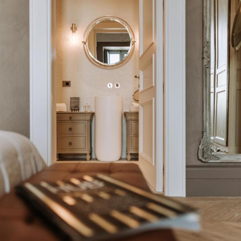 Paragon 700 Boutique Hotel & SPA - Suite Deluxe - 8
