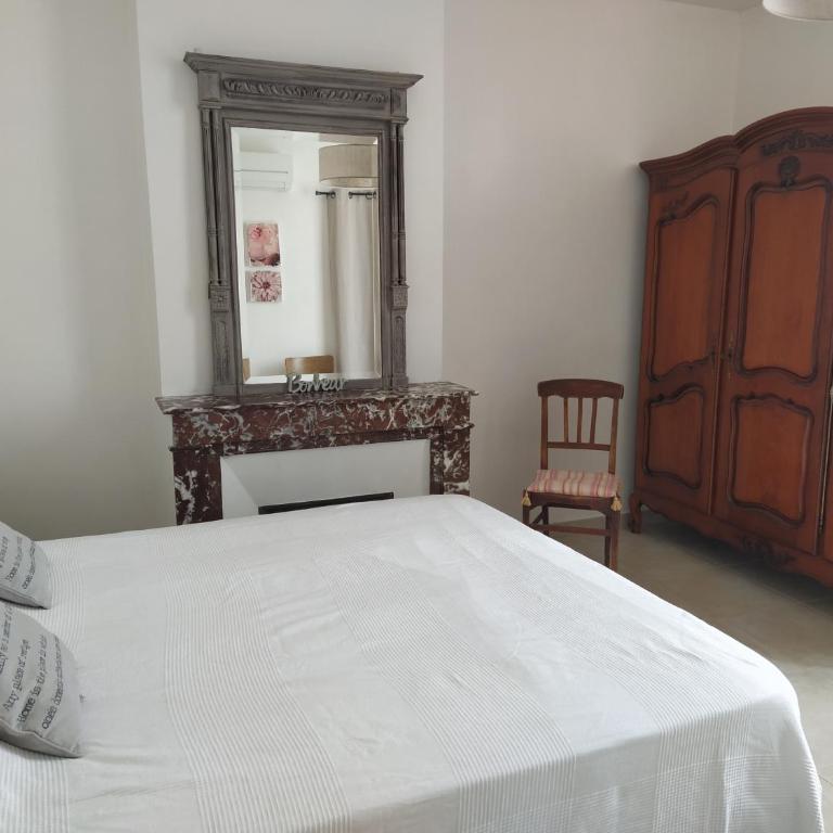 Charmante bastide à Vallon Pont d'Arc - Appartement avec Terrasse - 8