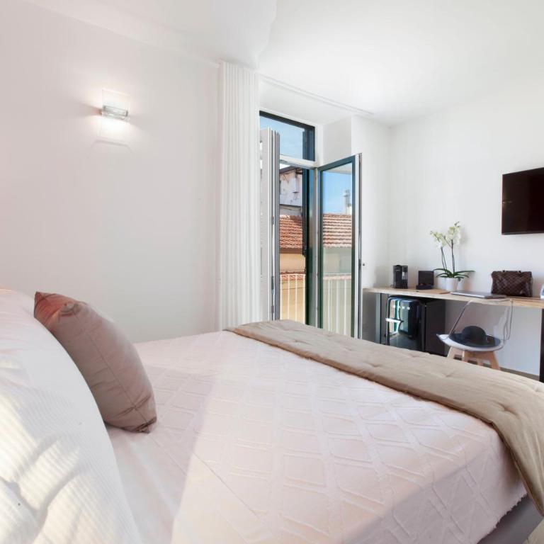YourHome - Lidia Rooms & Suites - Camera Matrimoniale Standard - 1