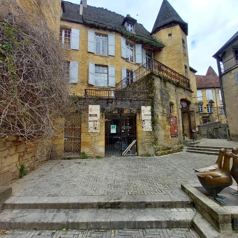 Résidence Beauvau - Numéro 6 - Centre de SARLAT - Appartement 2 Chambres - 43