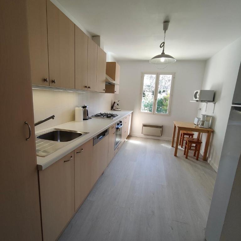 Gîte Charmant avec Piscine et Terrasse en Provence MDV - Maison 3 Chambres - 7