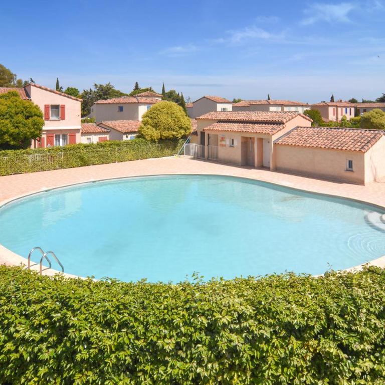 Cozy Home In Aigues-Mortes With Wifi - Maison de Vacances 2 Chambres - 10