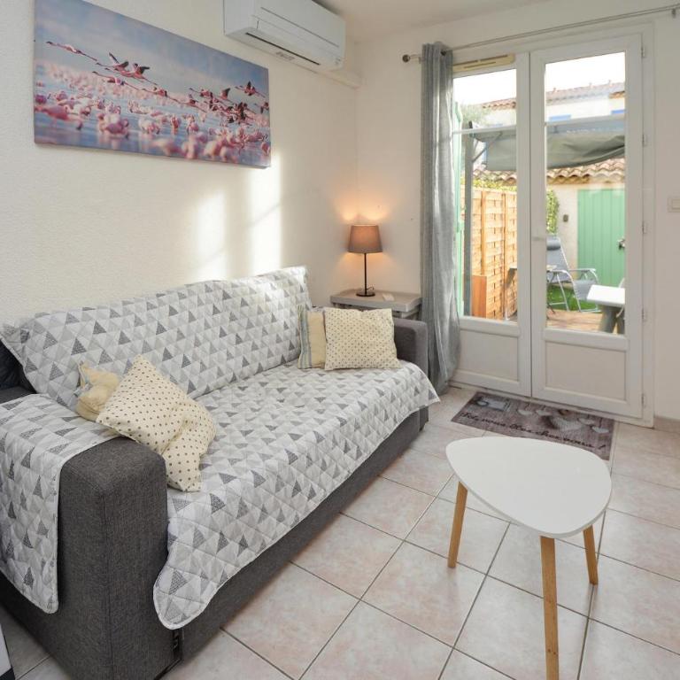 Cozy Home In Aigues-Mortes With Wifi - Maison de Vacances 2 Chambres - 4