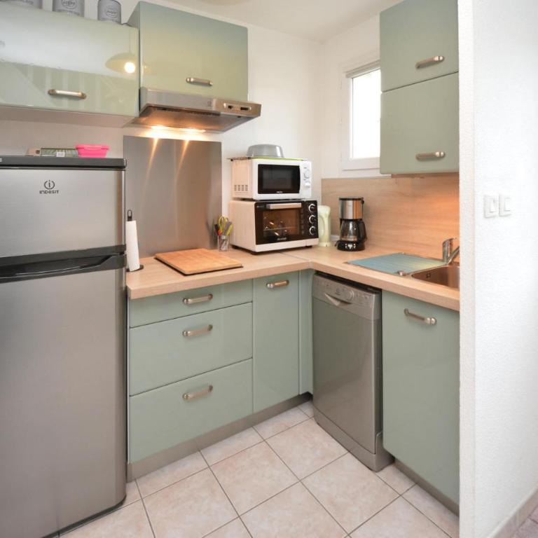 Cozy Home In Aigues-Mortes With Wifi - Maison de Vacances 2 Chambres - 7