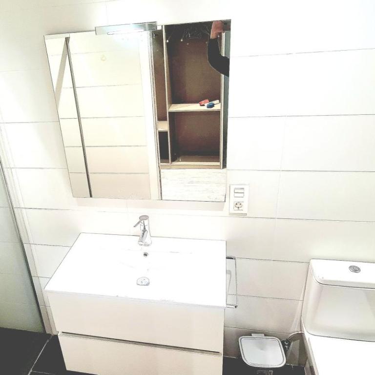 Habitación amplia con baño privado a pasos de la playa, en piso compartido - Habitación Doble con baño privado - 6
