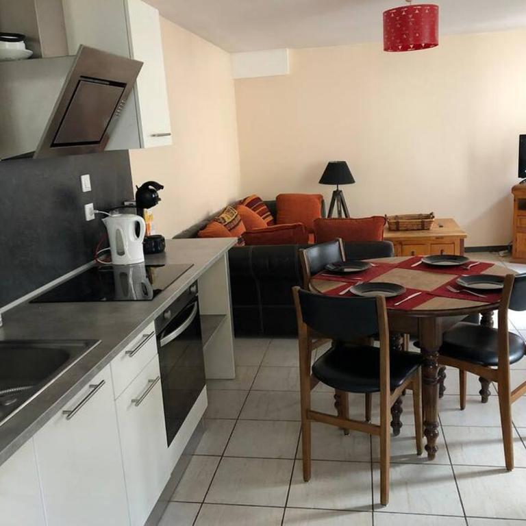 Joli T3 en Centre Village de Tallard - Appartement 2 Chambres - 2