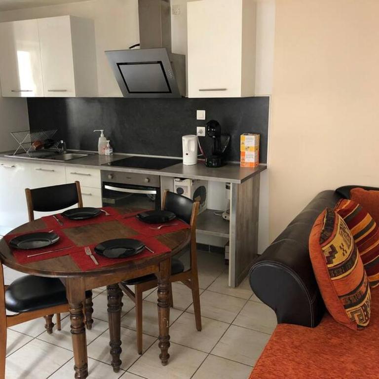 Joli T3 en Centre Village de Tallard - Appartement 2 Chambres - 6