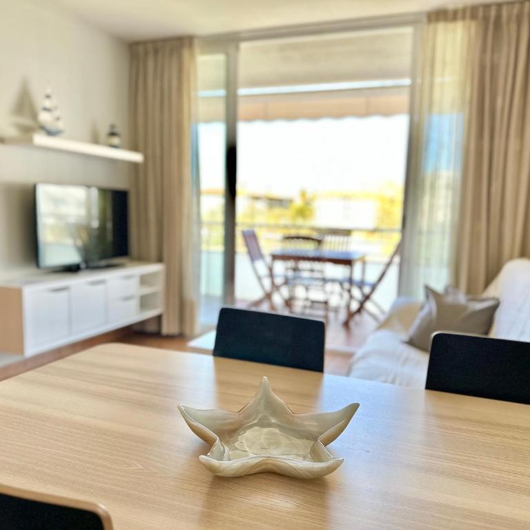 NEW! Apartamento con piscina y balcón a 2 minutos de la playa. WI-FI - Two-Bedroom Apartment - 21