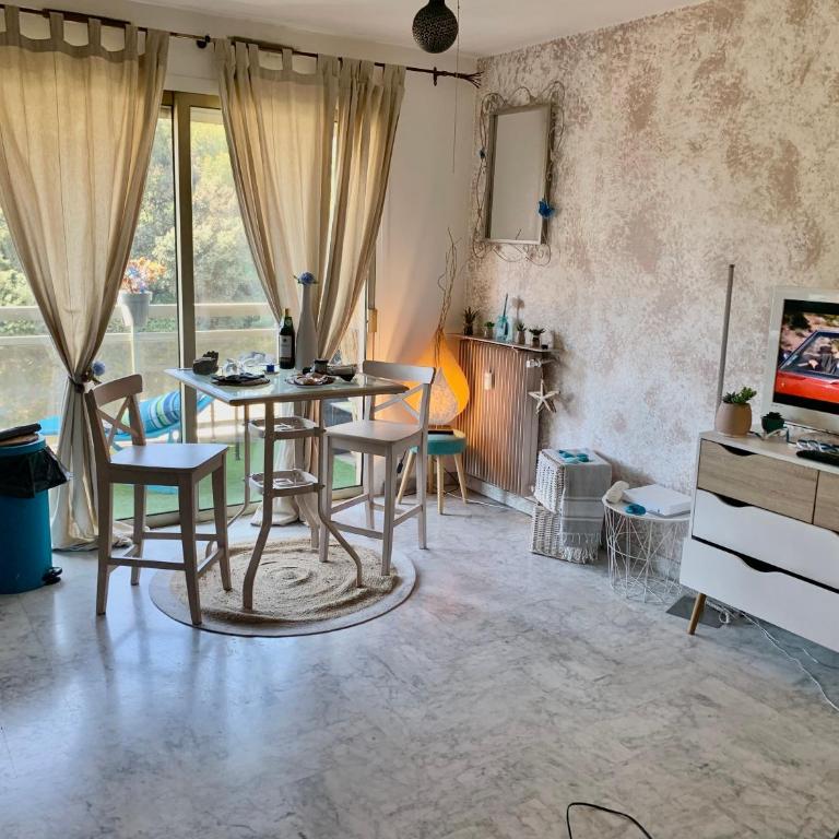 Luxurious Studio in Cannes 450m from sea with Terrace and Air Conditioning and private Parking - Appartement 1 Chambre - 10