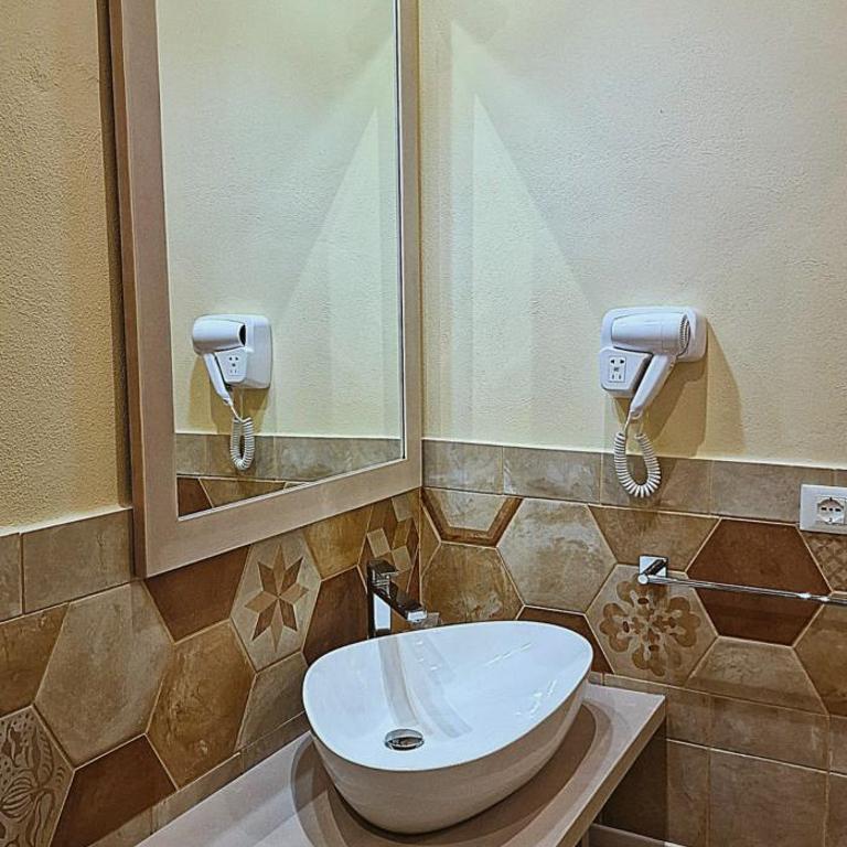 Palazzo Campisi rooms - Quadruple Room with Private Bathroom - 4