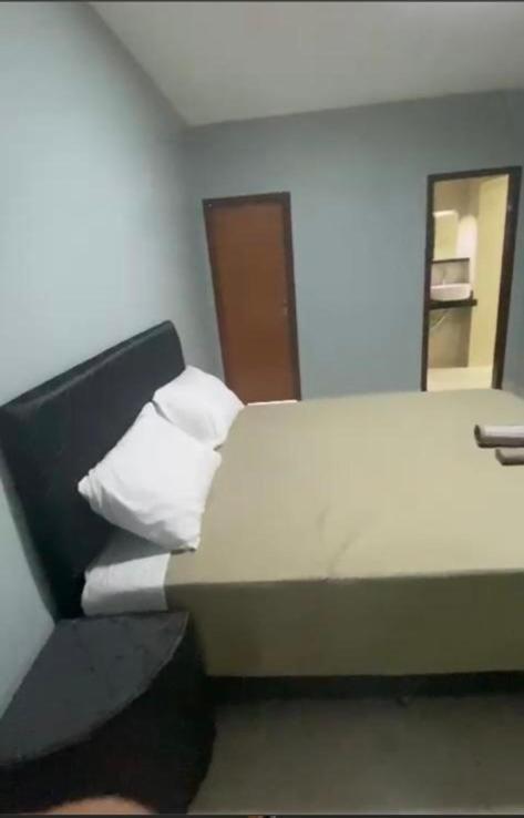 España Suites Hotel - Deluxe Queen Room - 22