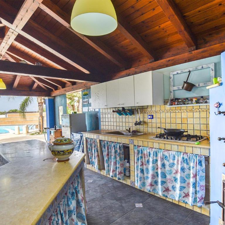 Amazing Home In Pozzallo Rg - Maison de Vacances 2 Chambres - 2