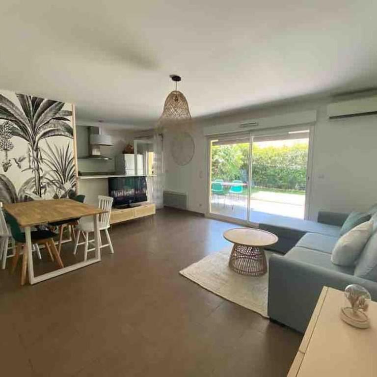 Oasis design grand T3 au calme à Fréjus avec jardin privé - Appartamento con 1 Camera da Letto - 2