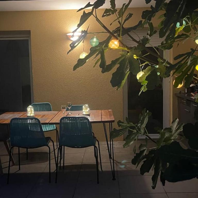 Oasis design grand T3 au calme à Fréjus avec jardin privé - Appartamento con 1 Camera da Letto - 14
