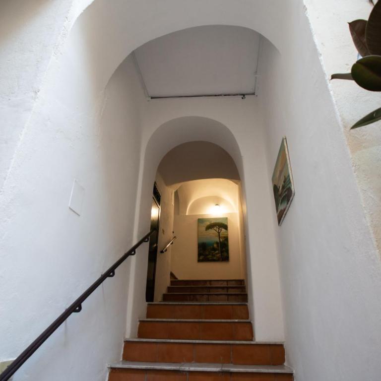 CANELLI HOUSE SORRENTO - Camera Tripla - 21