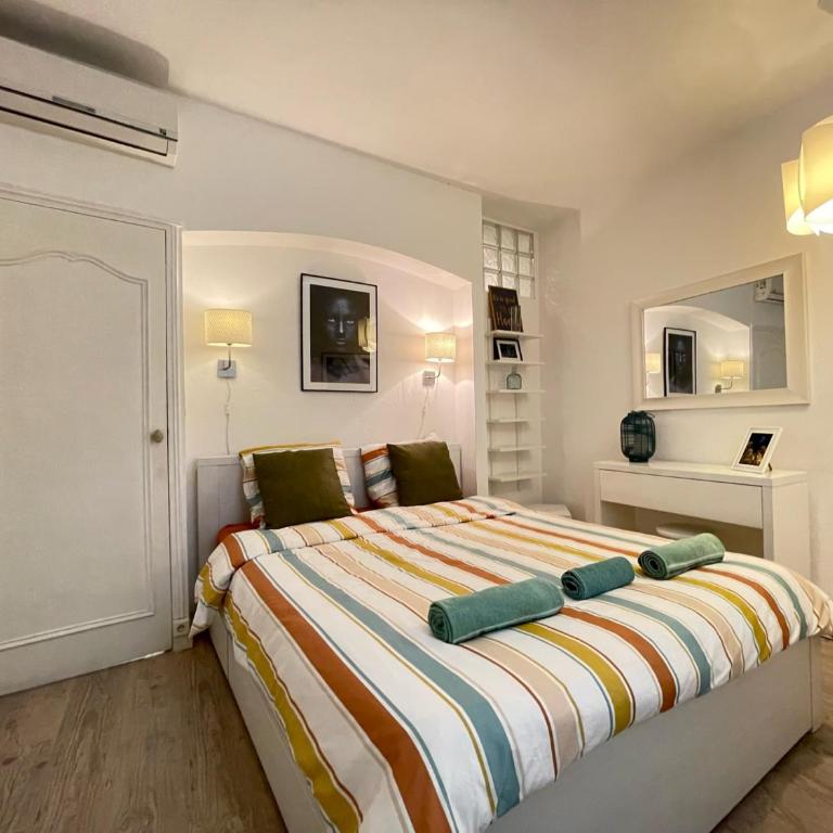 Nice Renting - BONAPARTE - Luxury Loft Trendy neighborhood - AC - fully equipped - Appartement 1 Chambre - 3