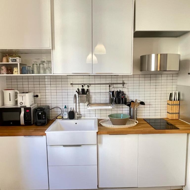 Nice Renting - BONAPARTE - Luxury Loft Trendy neighborhood - AC - fully equipped - Appartement 1 Chambre - 14