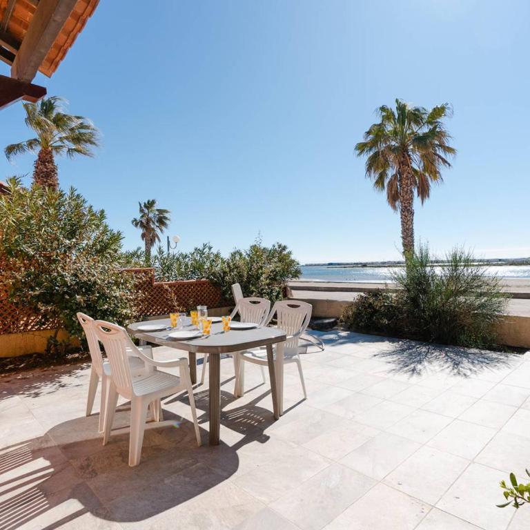 Superbe Pavillon à Gruissan avec Terrasse sur Plage, 2 Chambres, Parking et Wifi - FR-1-409A-20 - Villa - 13