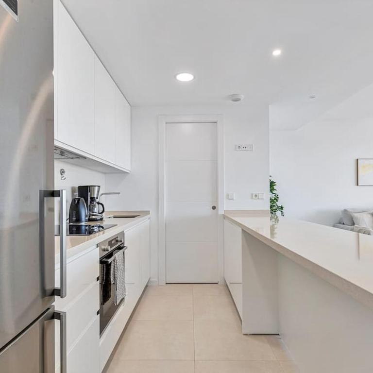 Apartment with big pool and close to beach! - Apartamento de 2 dormitorios - 6