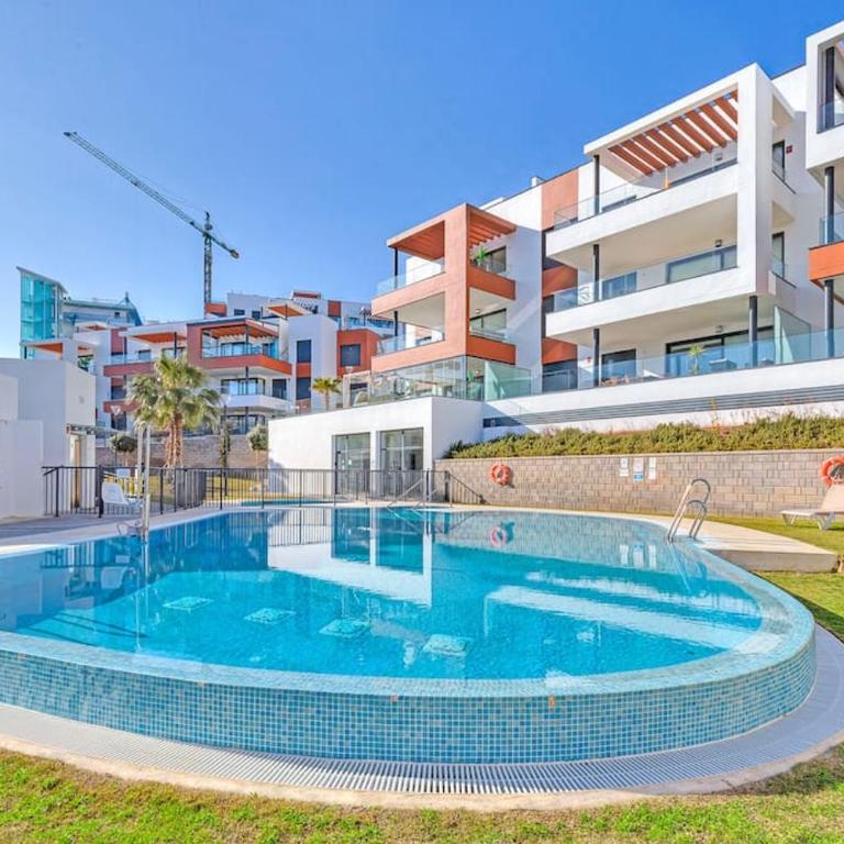 Apartment with big pool and close to beach! - Apartamento de 2 dormitorios - 7