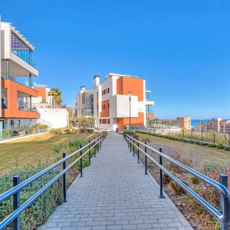 Apartment with big pool and close to beach! - Apartamento de 2 dormitorios - 10
