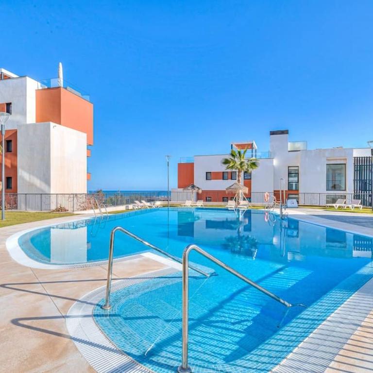 Apartment with big pool and close to beach! - Apartamento de 2 dormitorios - 13
