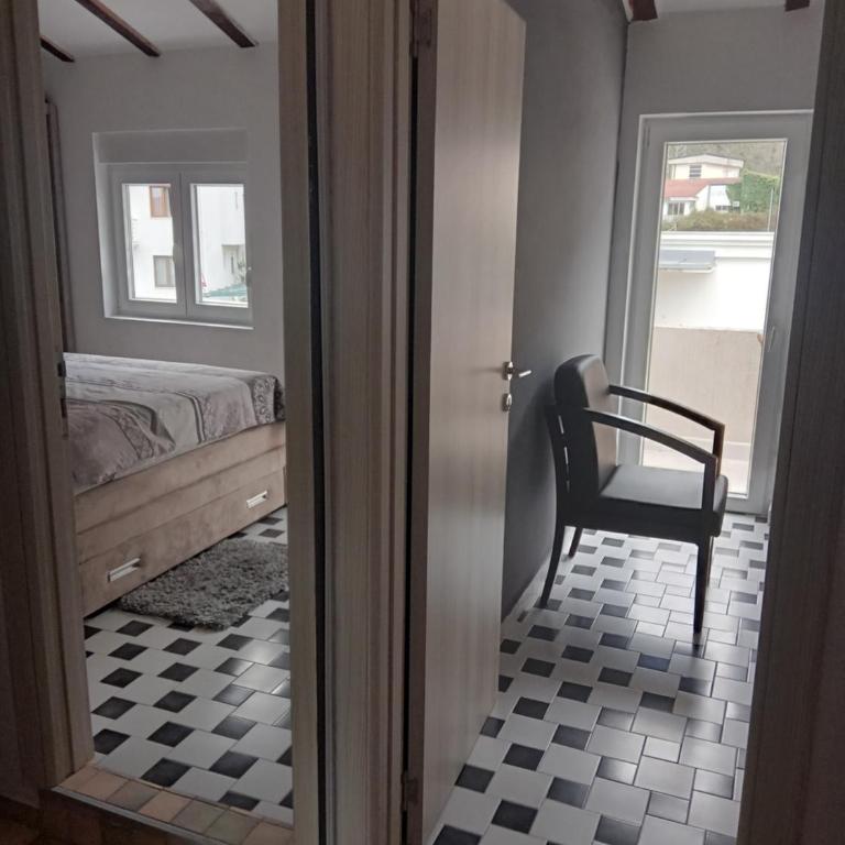 Budva stan Natasa - Two-Bedroom Apartment - 33