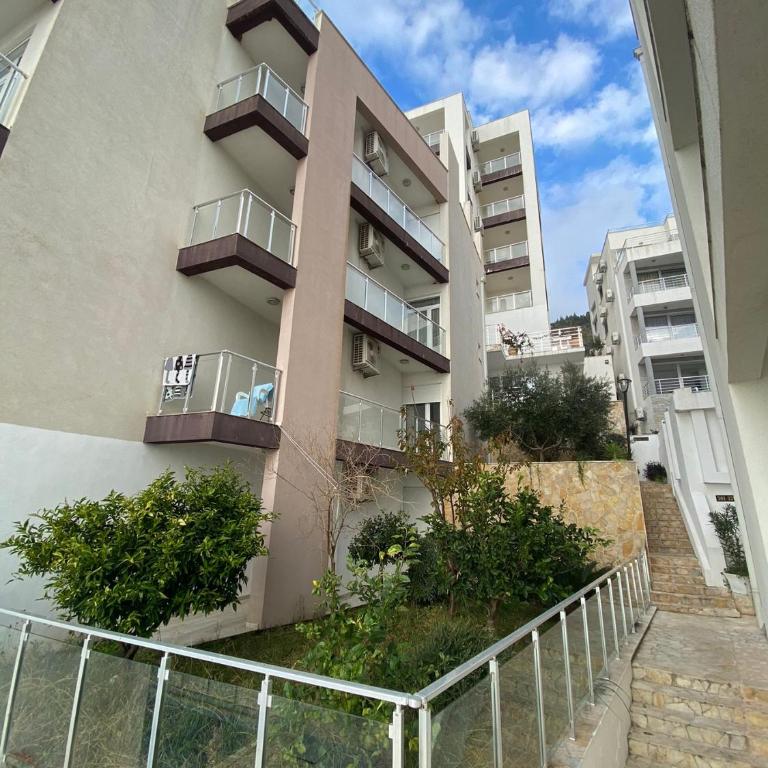 Paradise beachfront view 1 - Two-Bedroom Apartment - 47