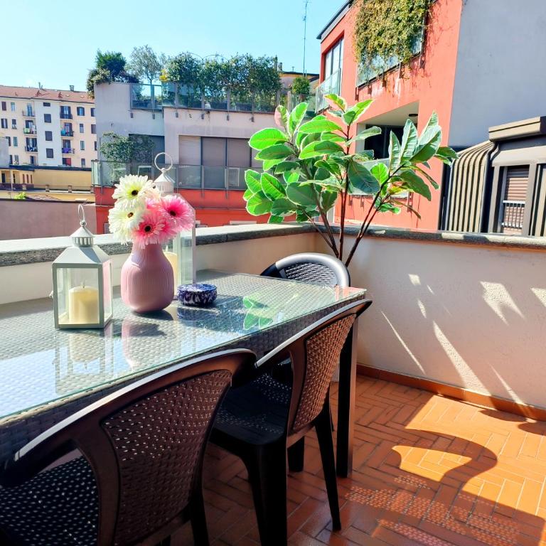 Apartment with Exclusive terrace in Milano Downtown with AC,Wifi,Subway M1 M2 in Shopping Area - Monolocale con Balcone - 10
