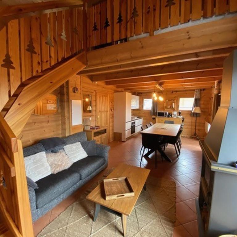 Chalet 5 pièces avec terrasse et parking - FR-1-504-624 - Chalet - 9