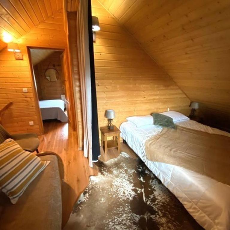 Chalet 5 pièces avec terrasse et parking - FR-1-504-624 - Chalet - 12