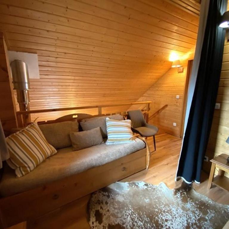 Chalet 5 pièces avec terrasse et parking - FR-1-504-624 - Chalet - 13