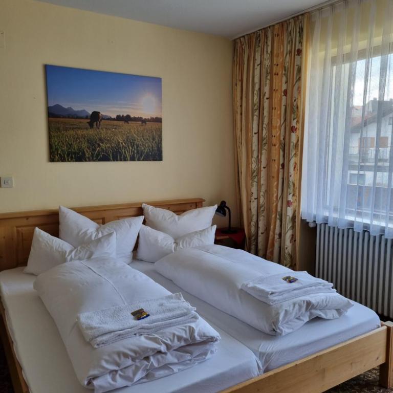 Gästehaus Köpf - Niedrigpreis-Doppelzimmer mit Balkon oder Terrasse – nicht renoviert - 6